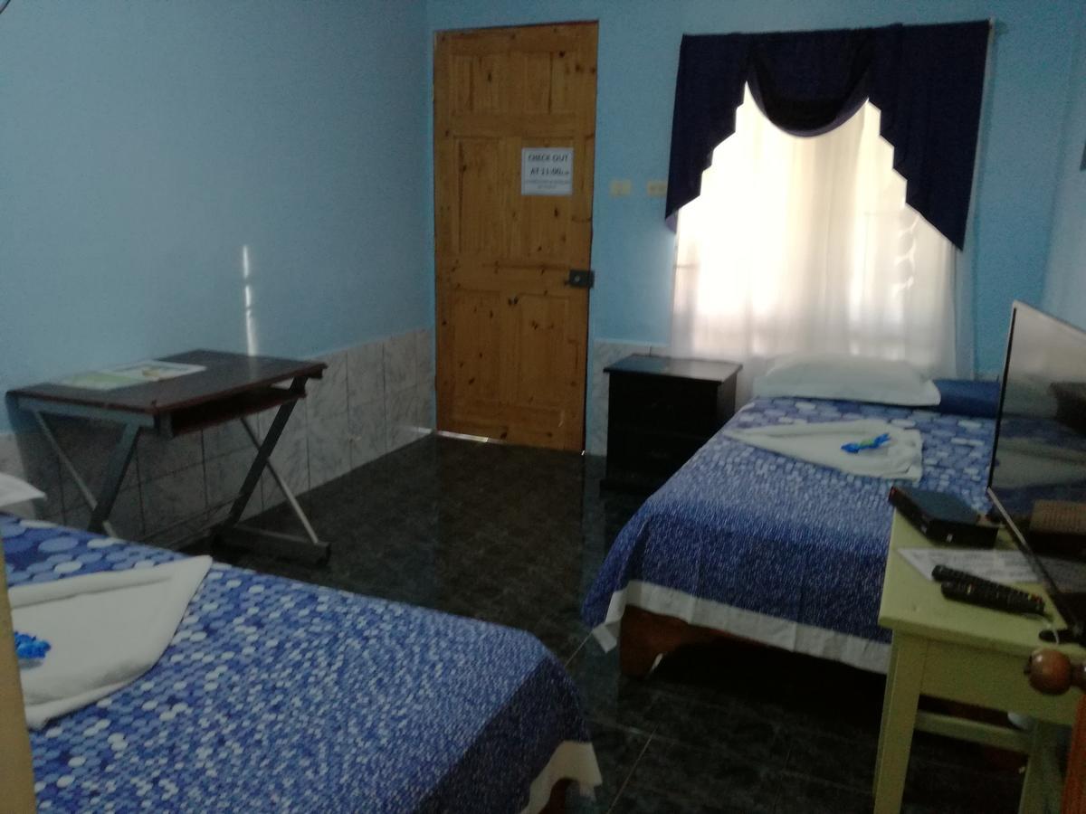 Hotel Margarita Sierpe エクステリア 写真